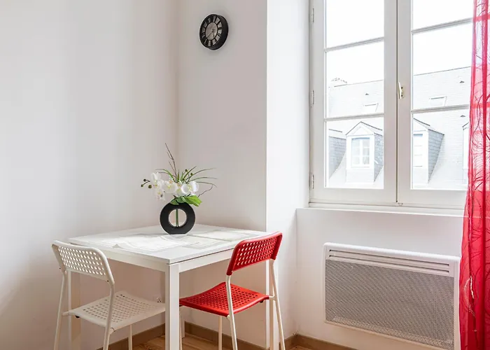 Le Joyau De - - Parking Prive Pau